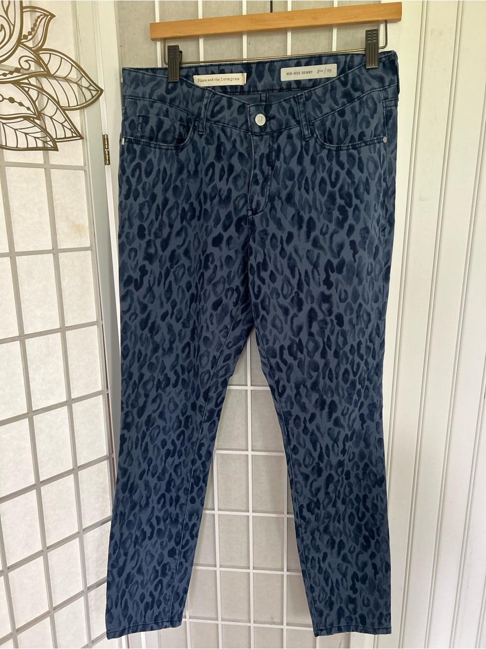 PILCRO Anthropologie Blue Leopard Print Mid-Rise Skinny Jeans Size 29